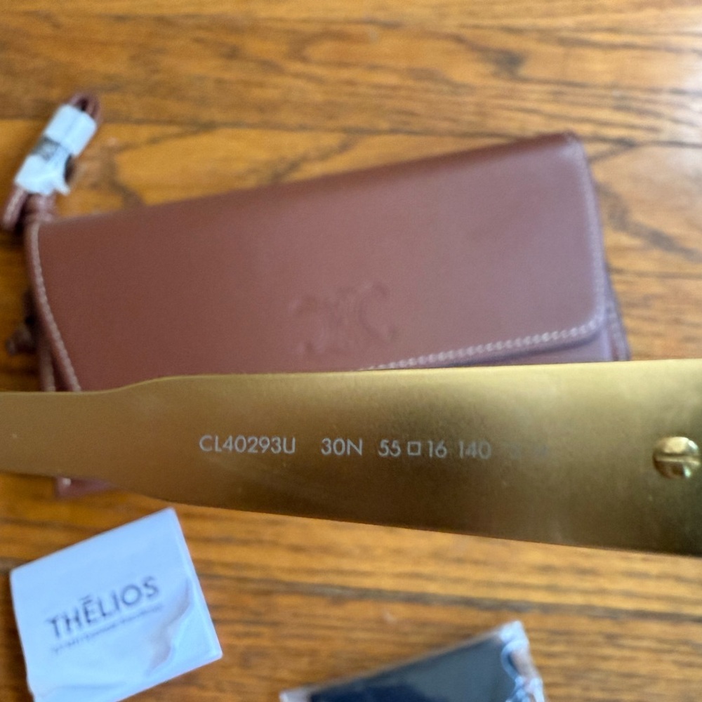 Celine Triomphe cat eye gold metal sunglasses - Picture 13 of 14